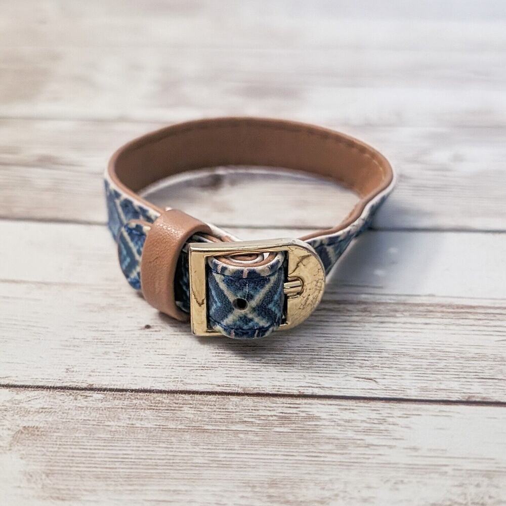 Blue Belt Like Design Bracelet